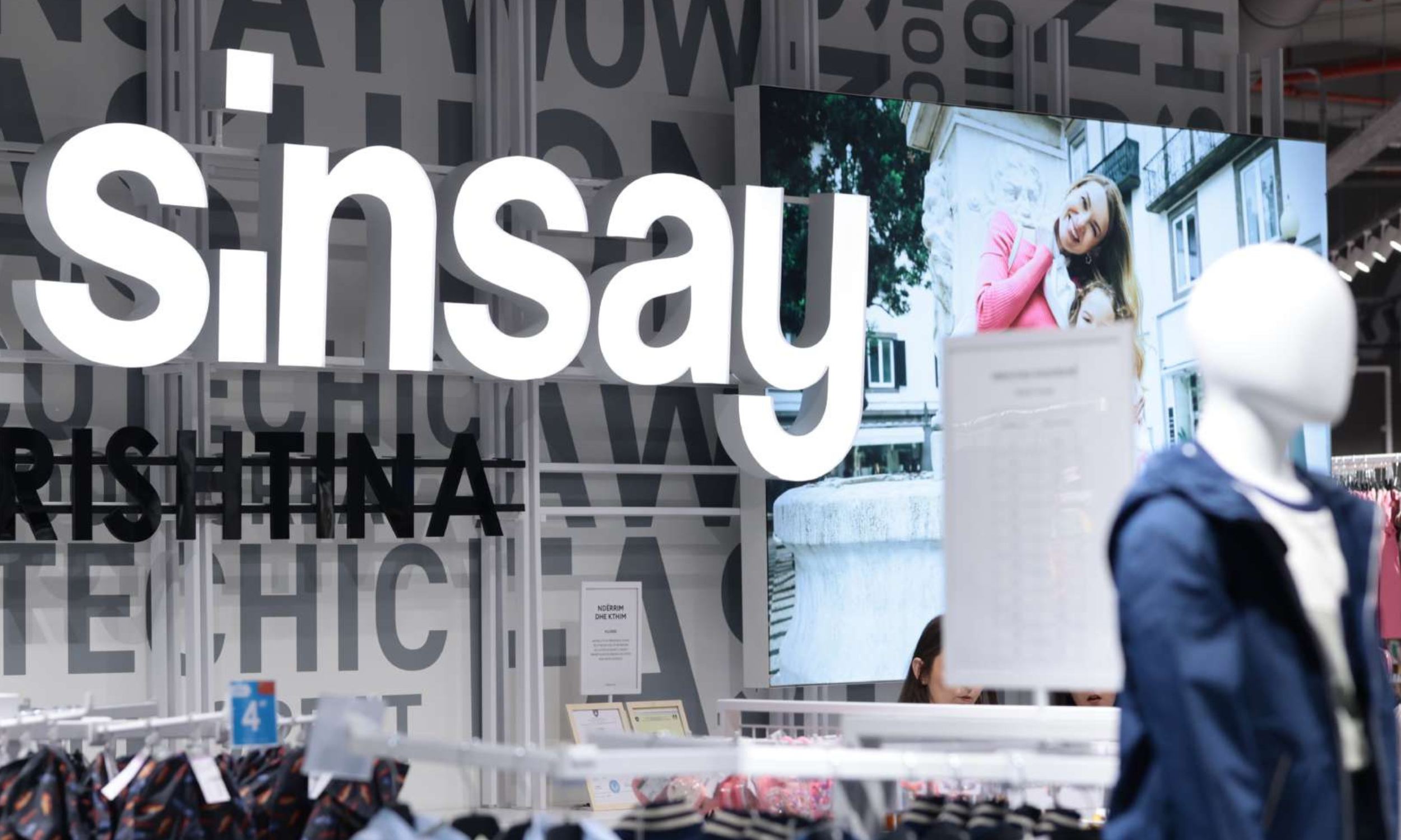 Pilny komunikat Sinsay. "Prosimy o zaprzestanie korzystania"