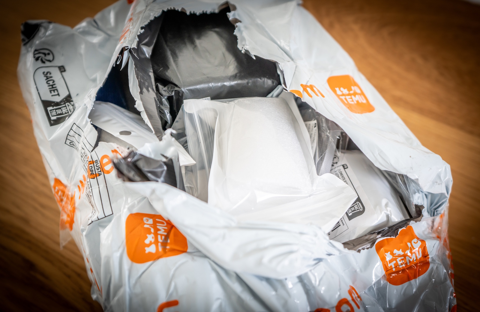 Kupujesz na Temu albo Shein? "To trochę jak gra w rosyjską ruletkę"