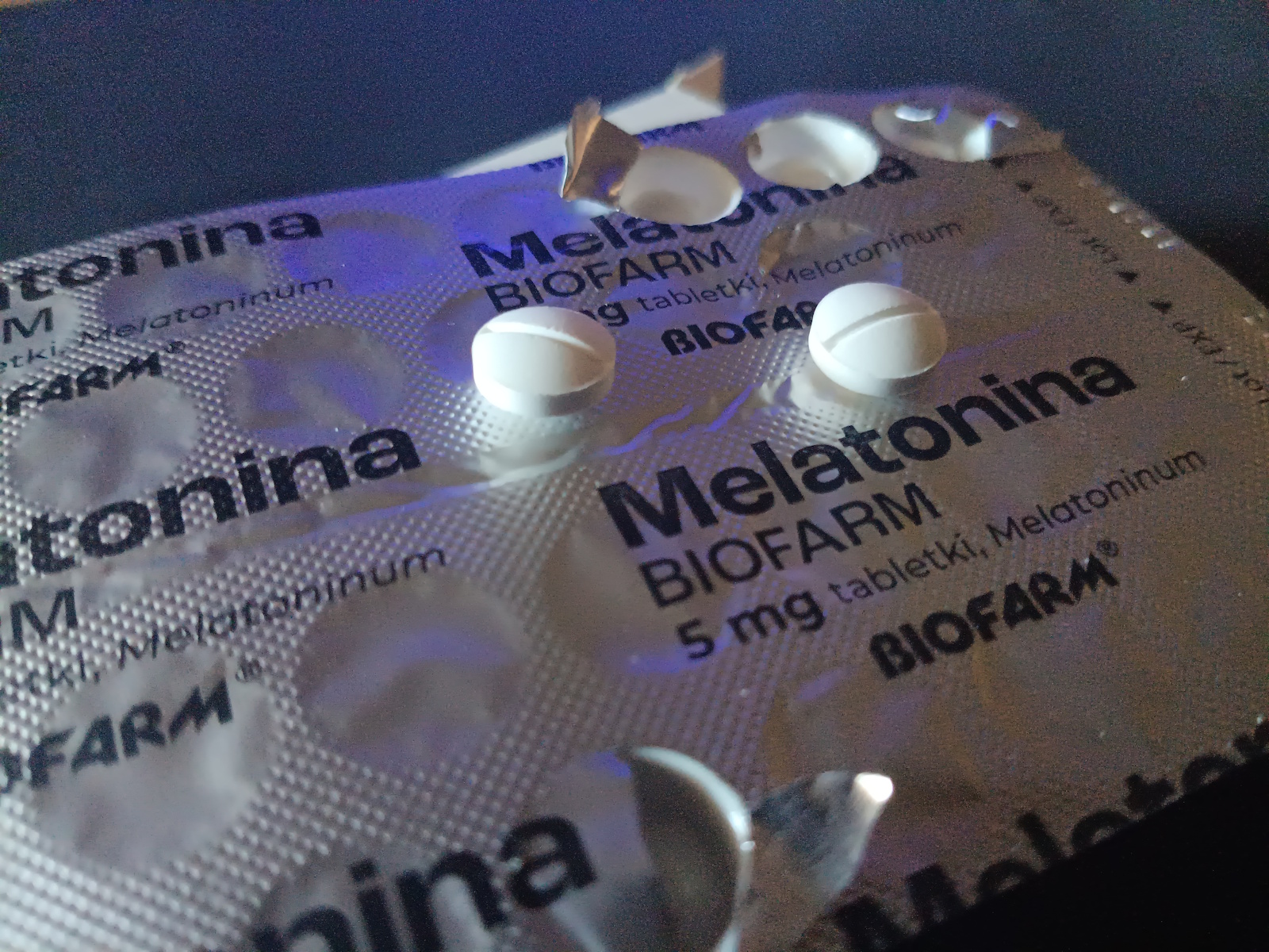 Stosujesz melatoninę przed snem? Mamy złe wieści