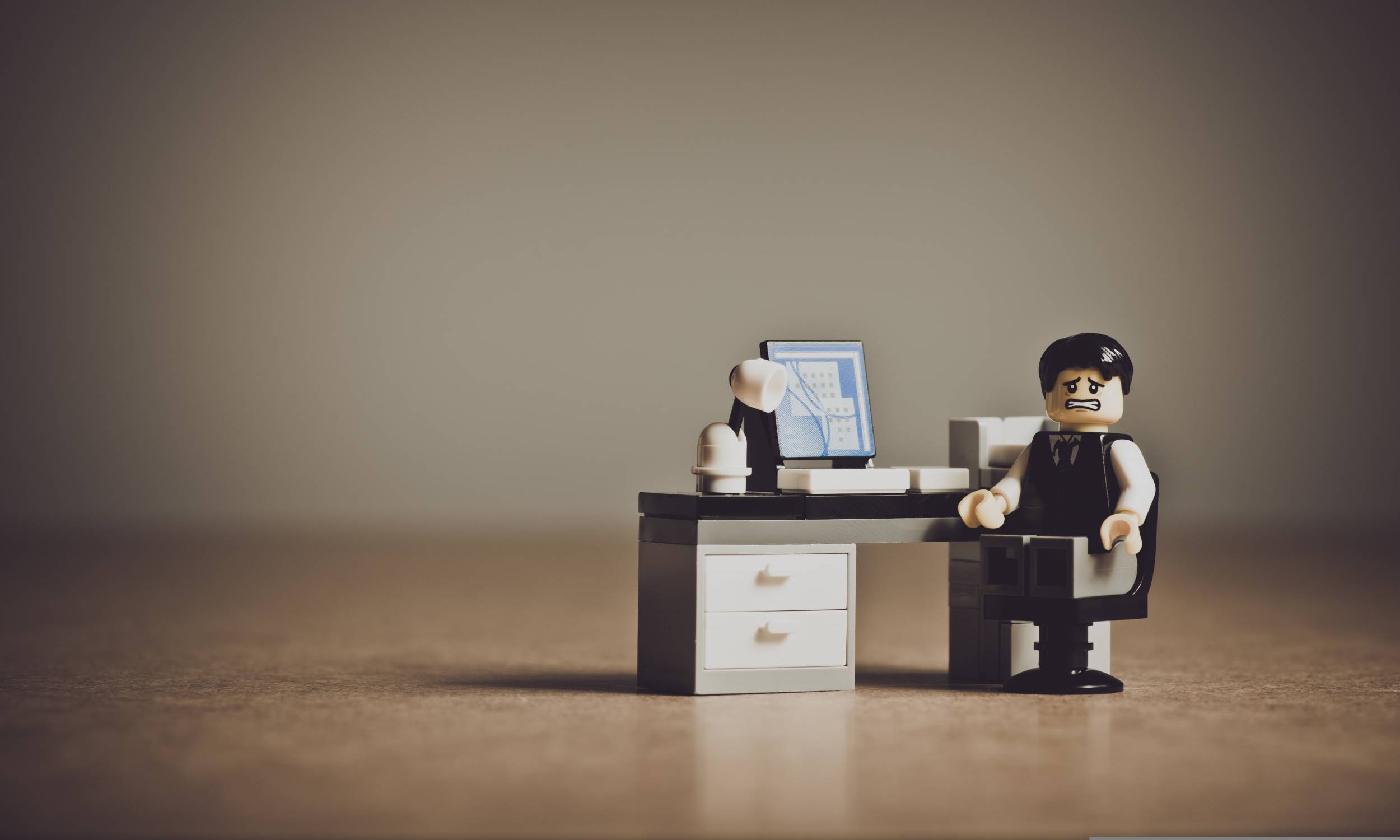 B2B czy umowa o pracę. O tym ma decydować PIP