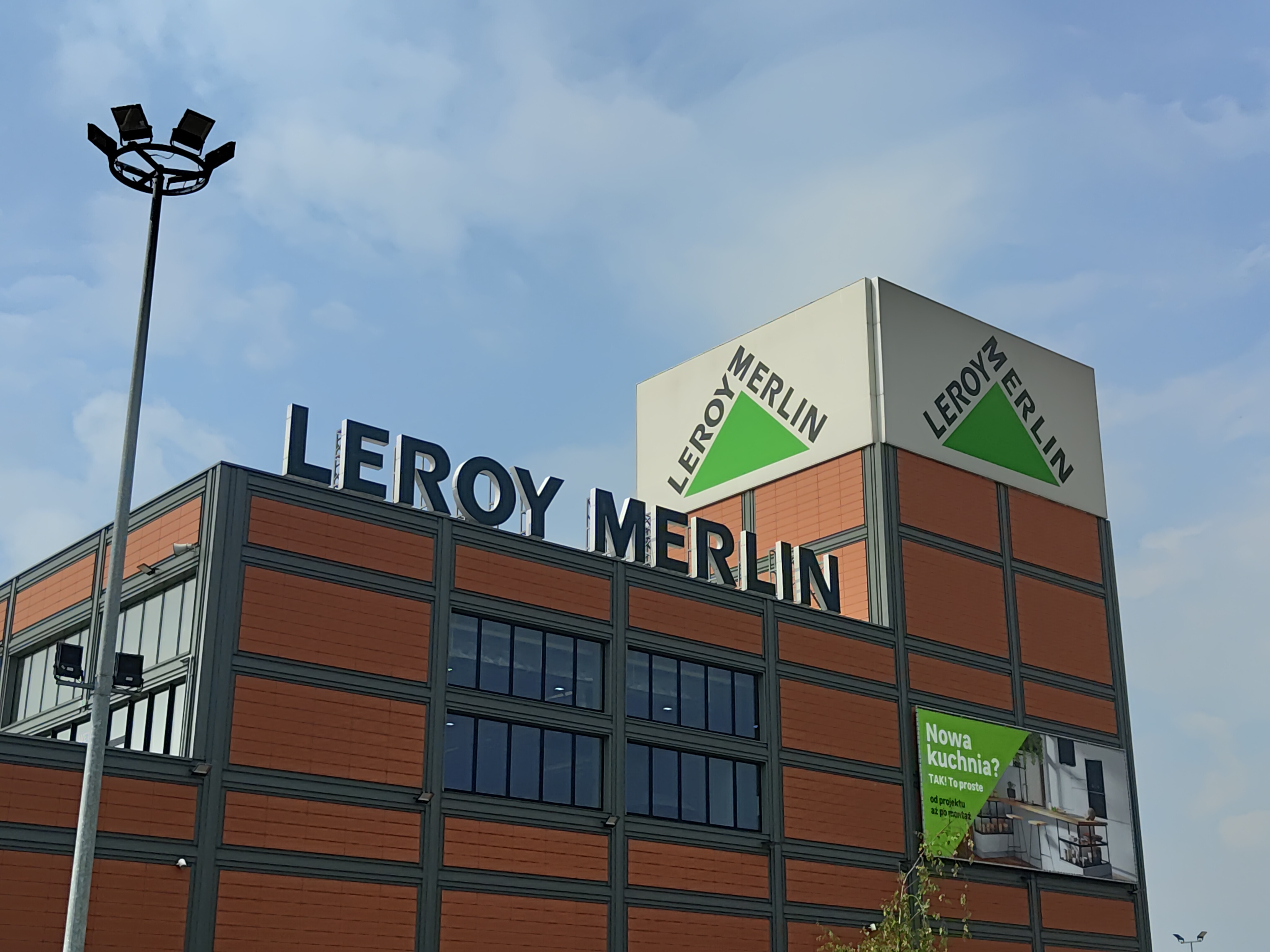 Sposób na tańsze rośliny z Leroy Merlin. Wchodzi "paczka-niespodzianka"