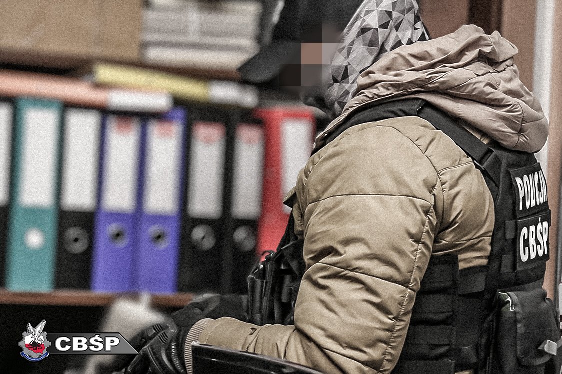CBŚP rozbiło grupę przestępczą wyłudzającą VAT. Straty wyliczono na 34 miliony złotych