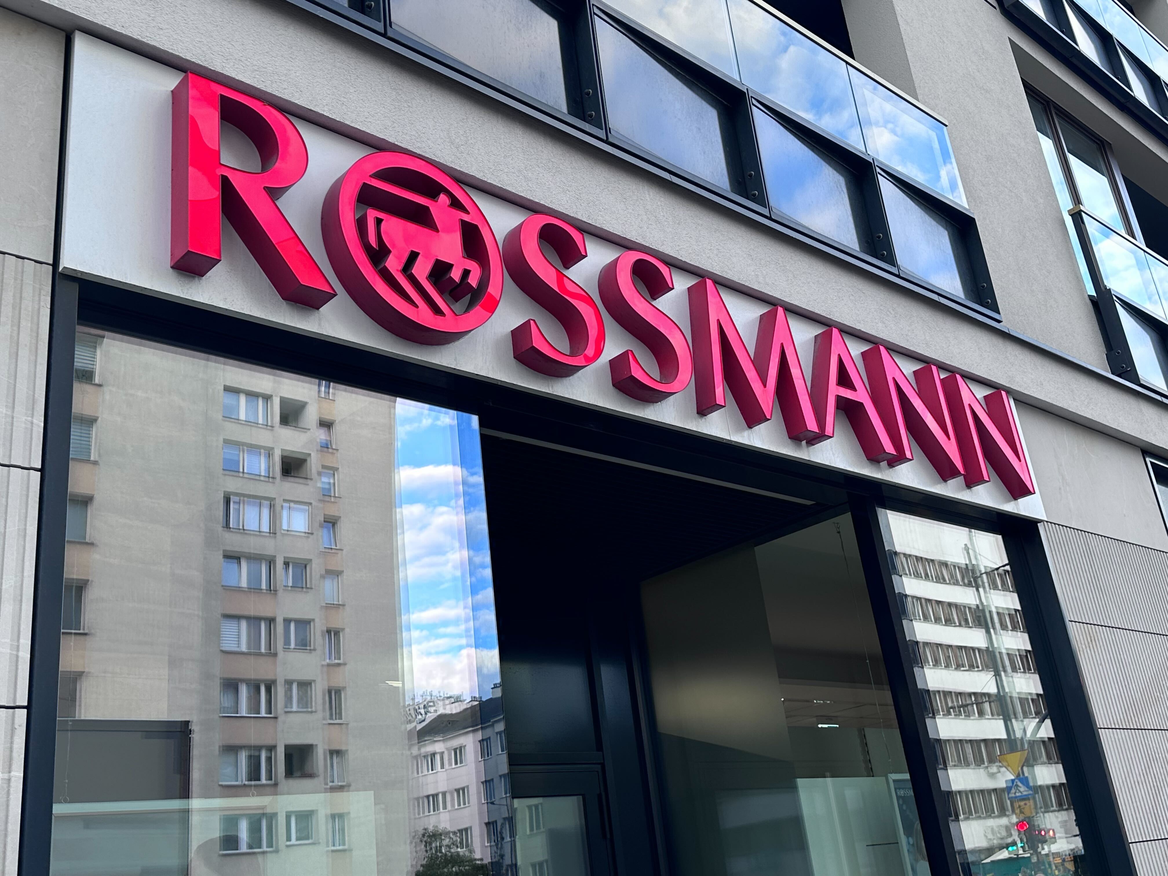 Praca dla nastolatka w Rossmann. Jak dołączyć?