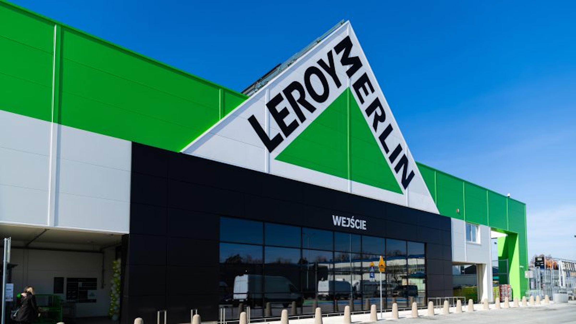 Leroy Merlin rozdaje pracownikom. Polacy też dostaną pakiet