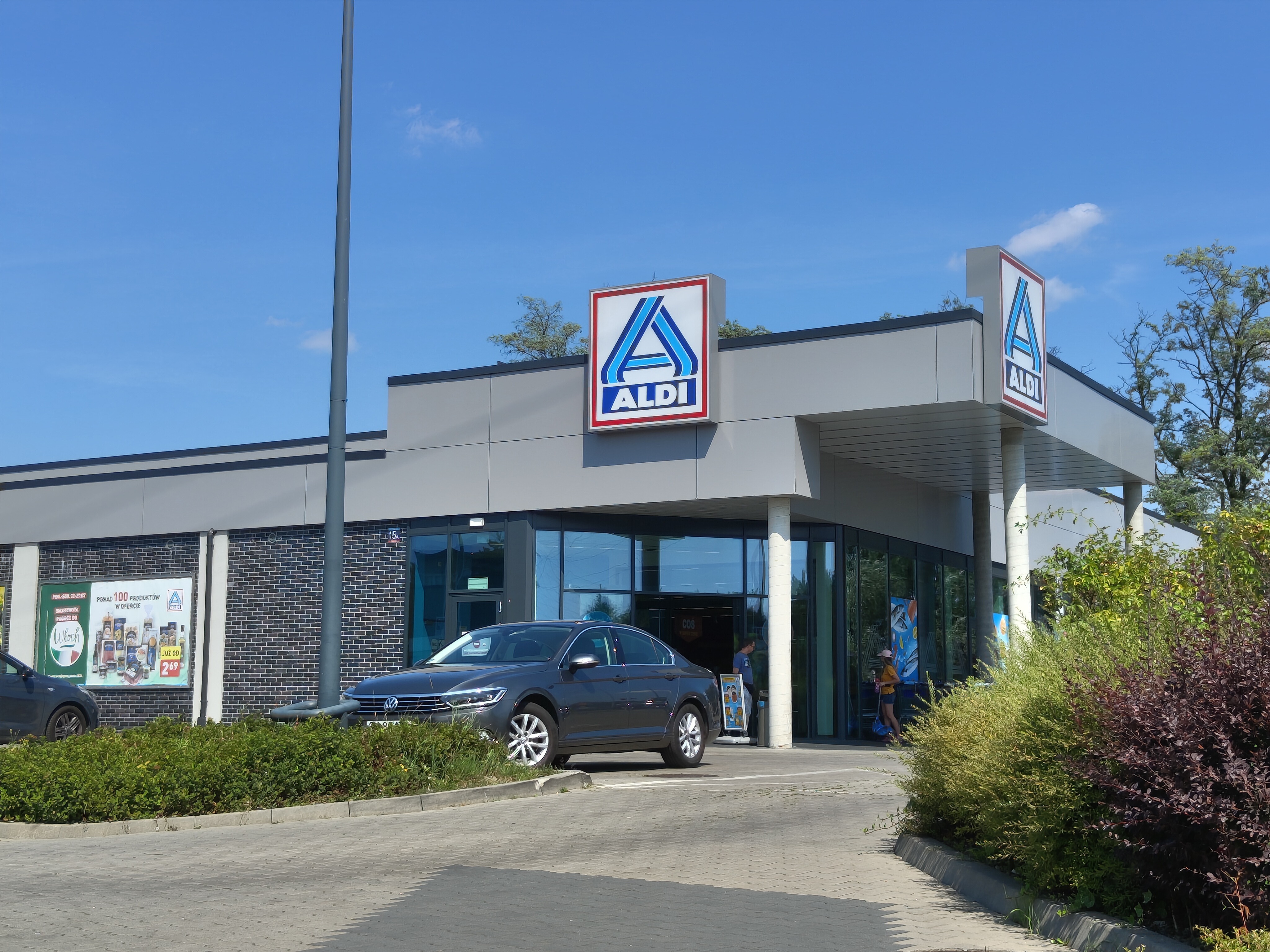 Aldi szuka prawie 100 pracowników. Podano wynagrodzenie