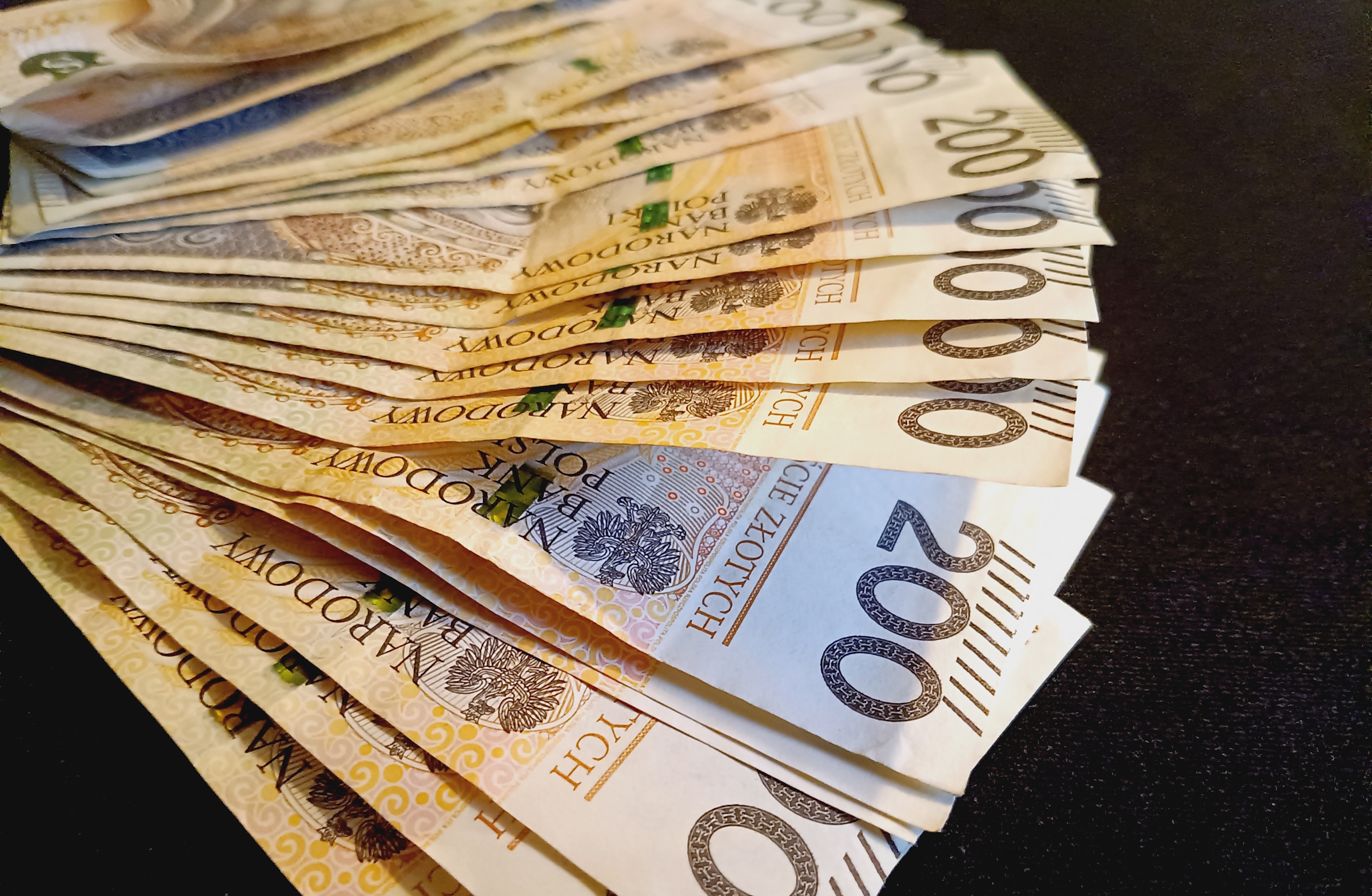 Tyle wynosi średnie wynagrodzenie w Polsce. To mniej, niż minimalna w Niemczech